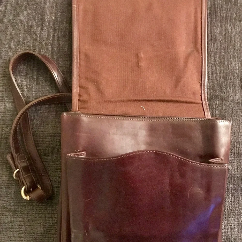 DKNY vintage saddle bag - Picture 9 of 11